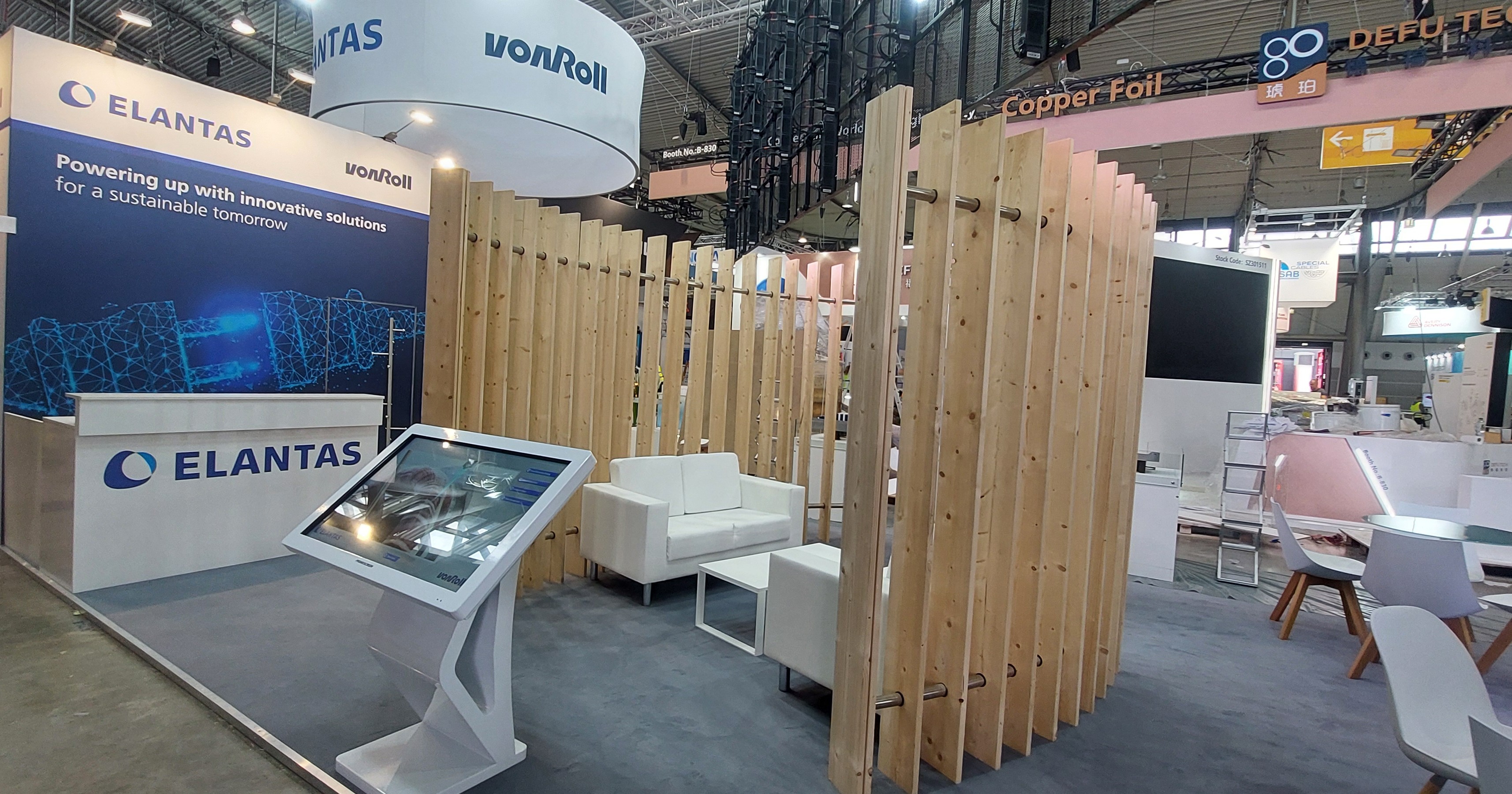 ELANTAS Stand mit Touch-Terminal 2024